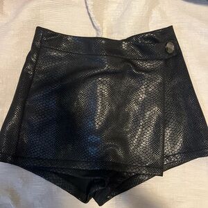 Haute Monde Black Mini Skirt Sleek Faux Leather